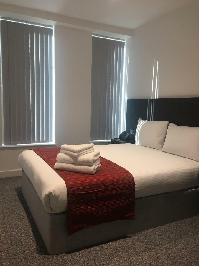 Somerville Apartments London Heathrow Hillingdon Extérieur photo